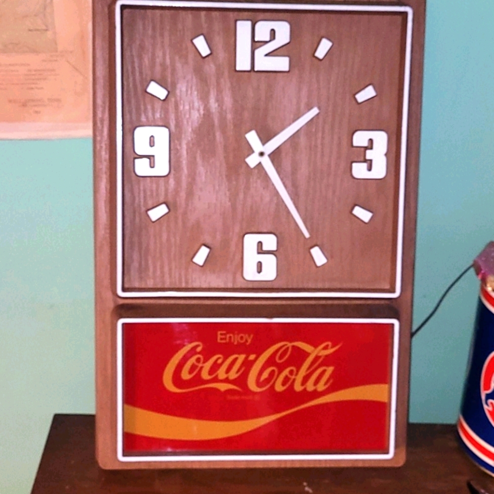 1960-1970 Vintage Coke Cola electric clock